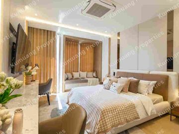 Luxury Home 5 Bedrooms in World Club Land Village, Near Makro Hang Dong, Big C Hang Dong Chiang Mai Airport