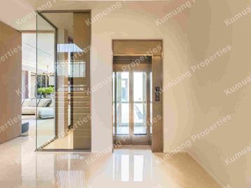 Luxury Home 5 Bedrooms in World Club Land Village, Near Makro Hang Dong, Big C Hang Dong Chiang Mai Airport