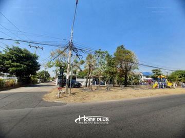 หมู่บ้านสุขฤทัยริมชล ซอยวัดเจดีย์งาม ถนนเลียบคลองชลประทาน สระบุรี (ใกล้โรบินสันสระบุรี)