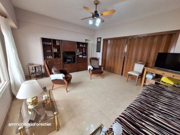 VENDO AMPLIO DEPARTAMENTO CENTRICO BAHíA BLANCA
