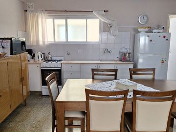VENDO AMPLIO DEPARTAMENTO CENTRICO BAHíA BLANCA