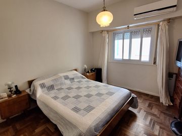 VENDO AMPLIO DEPARTAMENTO CENTRICO BAHíA BLANCA