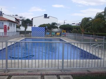 CASA CONJUNTO VEGAS DEL RIO