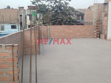 Se Vende Los Aires Del Tercer Piso En Ocasión - Los Olivos