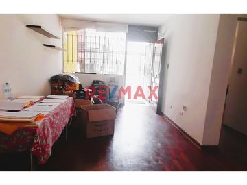 1129341 🏡 Departamento En Venta En Pueblo Libre – 1Er Piso Con Cochera 🚗