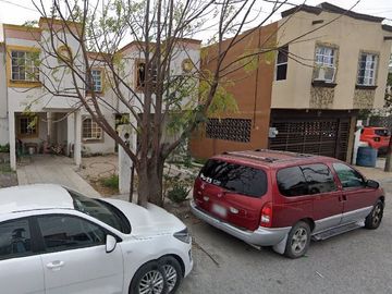 CASA EN CALLE CIRUELOS, VILLA FLORIDA. REYNOSA.  ¡¡¡NO CRÉDITOS!!!