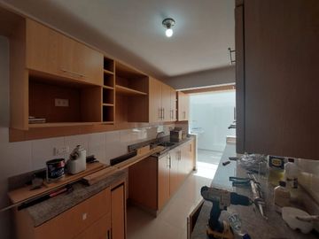 Vendo departamento de estreno, en primer piso, en el límite de La Molina (Ate) $ 94,900 dólares negociables