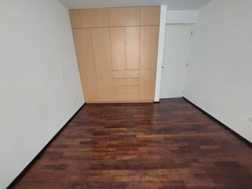 Vendo departamento de estreno, en primer piso, en el límite de La Molina (Ate) $ 94,900 dólares negociables