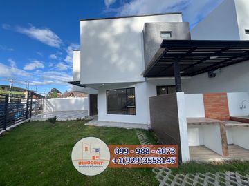 MODERNA VIVIENDA CON AMPLIA AREA VERDE Y BBQ, Sector Ricaurte L102