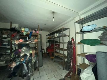 En venta edificio en CHIMBORAZO Y LUQUE, centro de Guayaquil.