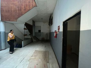 En venta edificio en CHIMBORAZO Y LUQUE, centro de Guayaquil.
