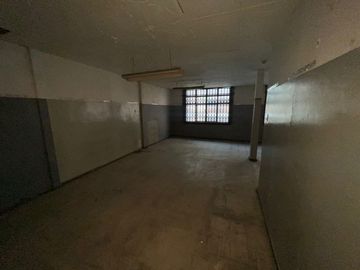 En venta edificio en CHIMBORAZO Y LUQUE, centro de Guayaquil.