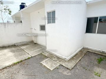 🏡Casa en Venta Cerca del Aeropuerto 🛫, por tan solo 💲720,000‼️