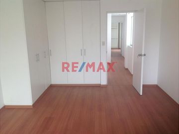 Se Vende Hermoso Duplex En La Molina