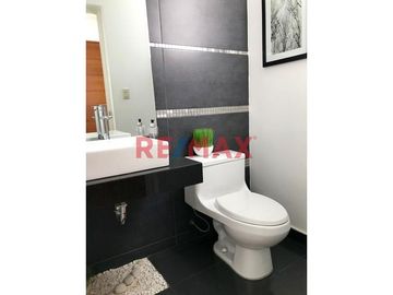 Se Vende Hermoso Duplex En La Molina
