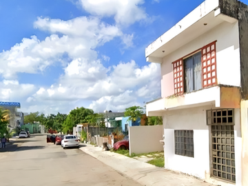 CASA EN VENTA EN MISION VILLAMAR, PLAYA DEL CARMEN, QUINTANA ROO