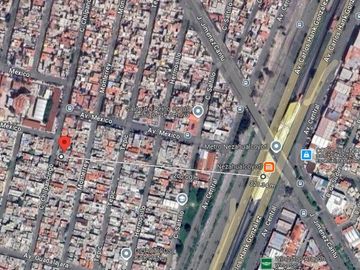 Amplia casa sola en remate bancario