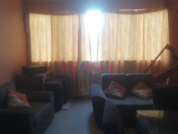 Venta De Casa De 4 Pisos En Comas