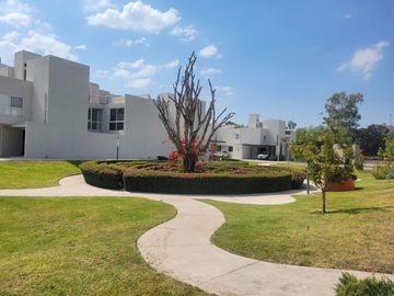 VENTA Casa como nueva entre Tejeda y Hacienda Real Tejeda, Corregidora, Querétaro