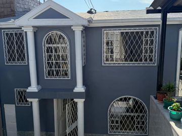 CASA EN VENTA  EN CONOCOTO