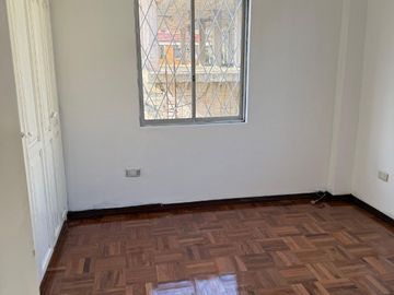 CASA EN VENTA  EN CONOCOTO