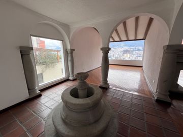 VENTA PENTHOUSE, SECTOR GONZÁLEZ SUÁREZ. 4 DORMITORIOS. 250 M² $190.000