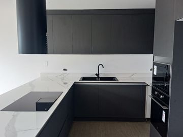 VENTA CASA A ESTRENAR SECTOR  NAYON
