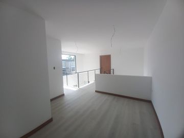 VENTA CASA A ESTRENAR SECTOR  NAYON