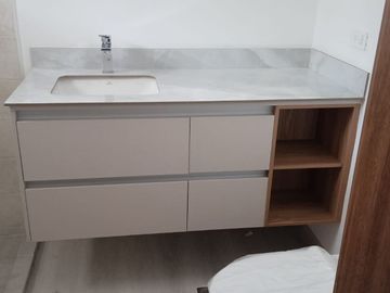VENTA CASA A ESTRENAR SECTOR  NAYON