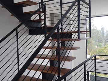 VENTA CASA A ESTRENAR SECTOR  NAYON