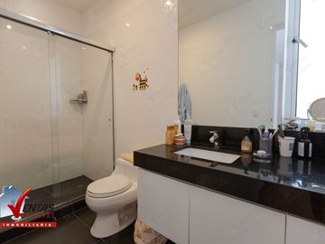 VENTA DEPARTAMENTO EN SURCO, CON VISTA AL GOLF LOS INCAS