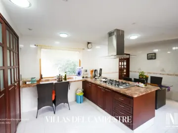 CASA EN VENTA CERCA DEL HOSPITAL LOS ANGELES