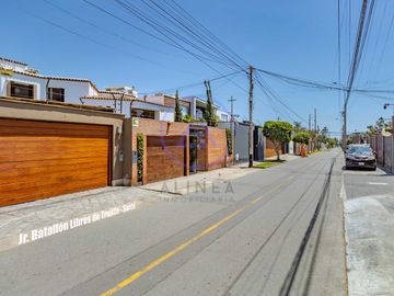 🏡 Casa con piscina en venta en Los Batallones, Surco – Exclusividad y confort