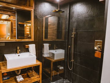 ENTREGA INMEDIATA 2 HABITACIONES CON VISTA AL MAR PICSINA/GYM/JACUZZI EN PLAYA DEL CARMEN
