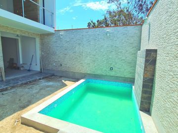 Hermosa casa con piscina en Condominio Privado