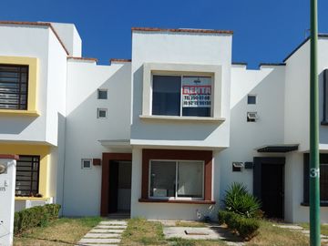 Casa en venta Privada con control de acceso y guardias de seguridad, Pedregal de las Cruces, Anturios, León, Gto