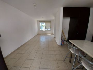 Casa en venta Privada con control de acceso y guardias de seguridad, Pedregal de las Cruces, Anturios, León, Gto