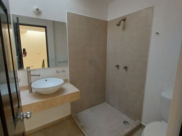 Casa en venta Privada con control de acceso y guardias de seguridad, Pedregal de las Cruces, Anturios, León, Gto