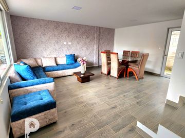 Casas Crédito VIP La Armenia Puente 3 Valle de los Chillos 3 dormitorios 2 parqueaderos jardín privado