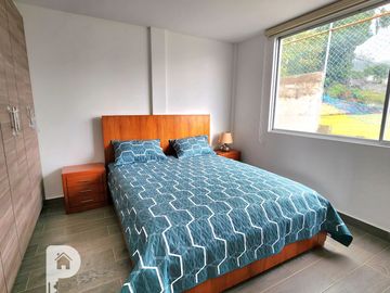Casas Crédito VIP La Armenia Puente 3 Valle de los Chillos 3 dormitorios 2 parqueaderos jardín privado