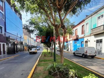 Venta De Hospedaje Amoblado Y Con Ingresos Activos