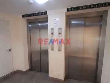 Amplio Depa, Con Lindo Balcon Y Vista Exterior