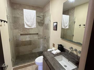 Penthouse con Terraza Privada y Plunge Pool en Venta en Tulum