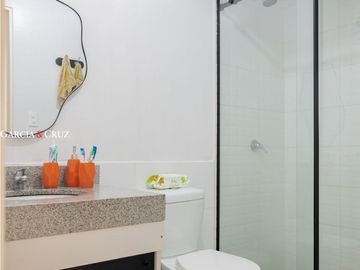 VENTA DE DEPARTAMENTO EN PRIMER PISO, FRENTE A PARQUE EN SURCO
