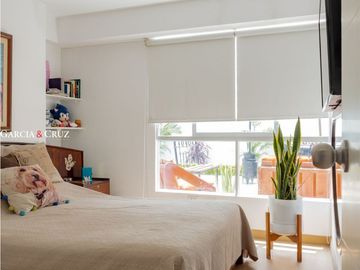 VENTA DE DEPARTAMENTO EN PRIMER PISO, FRENTE A PARQUE EN SURCO