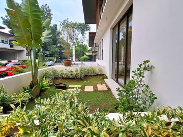 Ayala Alabang House And Lot For Sale With Private Pool And Garden Near BGC And MAKATI City