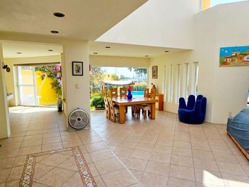 Casa en venta en Oaxtepec, Morelos.
