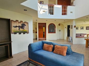 Casa en venta en Oaxtepec, Morelos.