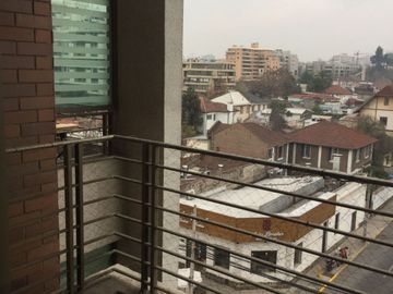 Ideal Inversores 1 Dormitorio 2 Baños Bodega Gran Ubicación! a pasos del Metro Monseñor  Eyzaguirre
