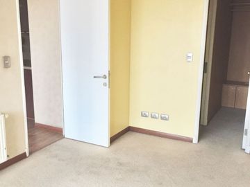 Ideal Inversores 1 Dormitorio 2 Baños Bodega Gran Ubicación! a pasos del Metro Monseñor  Eyzaguirre